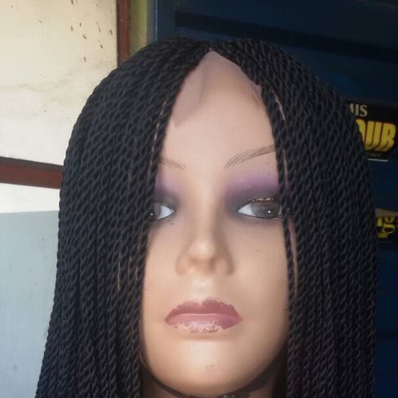 Beautiful black micro braided wig. - Picture 3 of 7